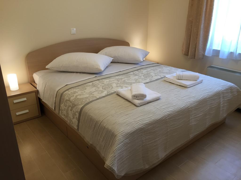 Apartments Sanbrandin Krk Town Szoba fotó