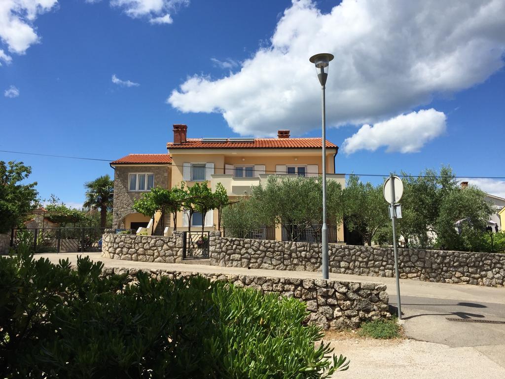 Apartments Sanbrandin Krk Town Kültér fotó